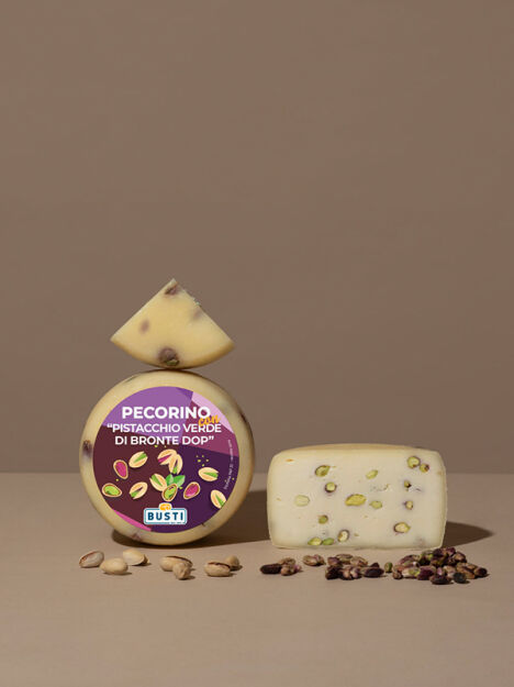 Owczy ser dojrzewający z pistacjami z Bronte DOP, Busti, ok. 280g (+/-10g)