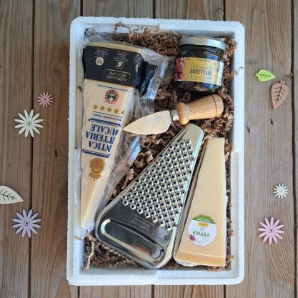 Zestaw Parmigiano Reggiano, Gran Kinara i krem pikantny z cebuli