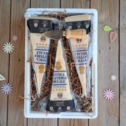 Zestaw serów "Trzy Parmezany"