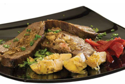 Wołowe kieszonki z karczochami i orzechami włoskimi